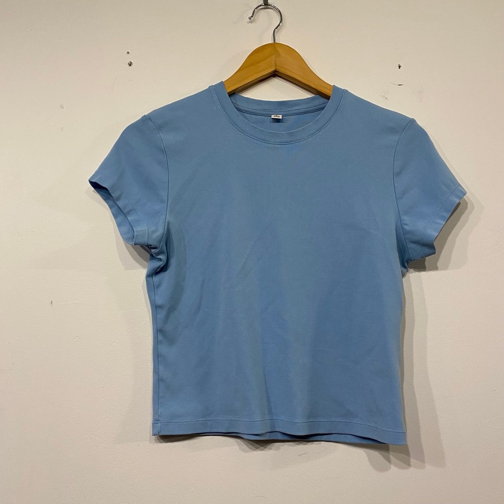 Uniqlo Womens Short Sleeve Crew Neck T-Shirt Sky Blue Basic Tee Size M